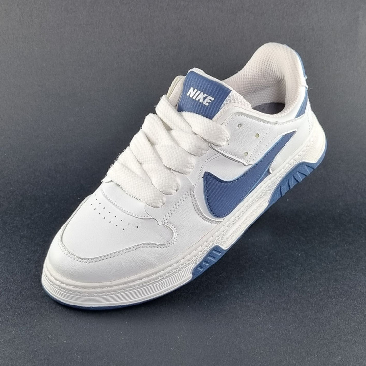 سفید- سورمه ای