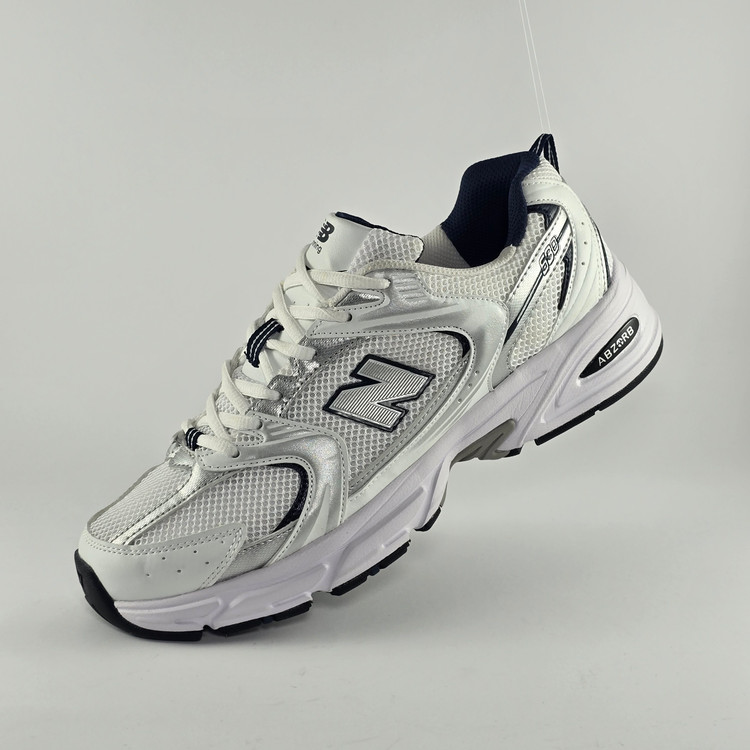 سفید- سرمه ای